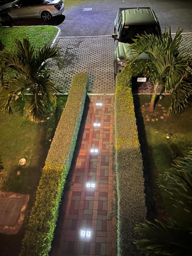 Comfort Rest Ocho Rios Exterior photo