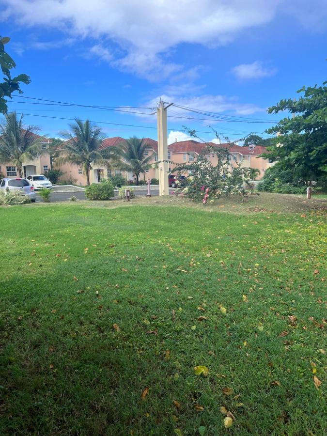 Comfort Rest Ocho Rios Exterior photo