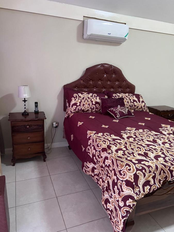 Comfort Rest Ocho Rios Exterior photo